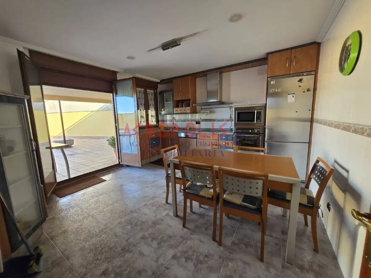 Kitchen of Houses for sale in Onzonilla  with Heating, Terrace and Storage room