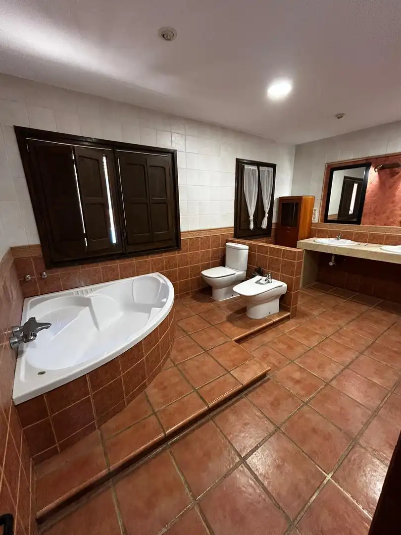 Badezimmer von Haus oder Chalet zum Verkauf in Vacarisses mit Privatgarten, Terrasse und Abstellraum