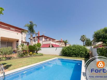 Garden of House or chalet for sale in  Córdoba Capital  with Air Conditioner, Terrace and Swimming Pool