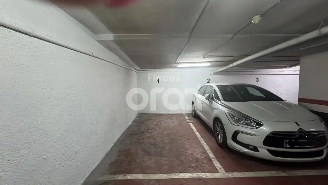Parking de Piso en venta en Santurtzi  con Calefacción