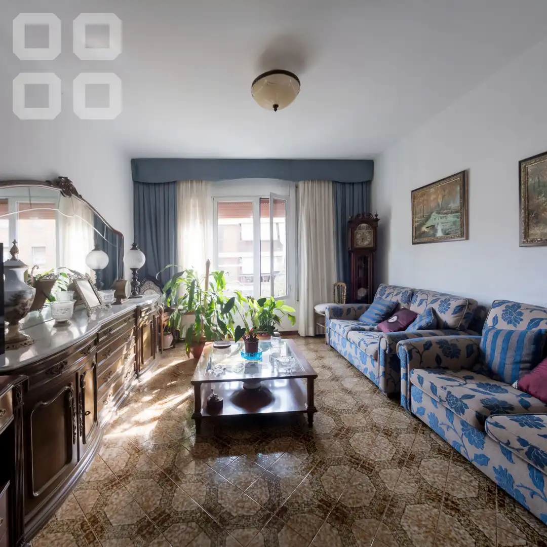 Sala de estar de Piso en venta en Barcelona con Aire acondicionado, Calefacción y Amueblado