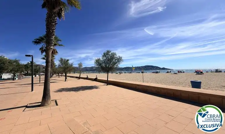 Apartamento con piscina en venta en Avinguda de la Gola de l'Estany, imagen 42