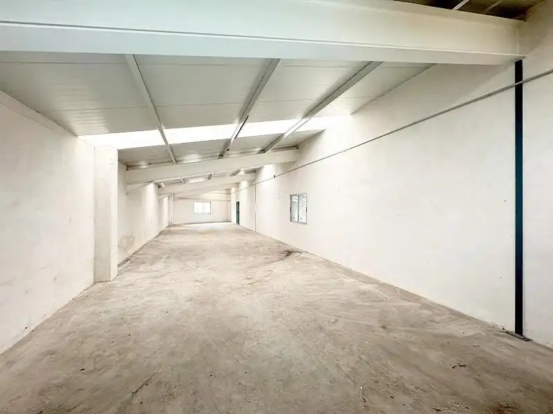 Industrial building for sale in Villares de la Reina, imagen 8