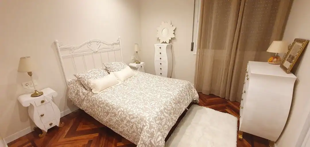 Wohnung zur Miete in Alhóndiga