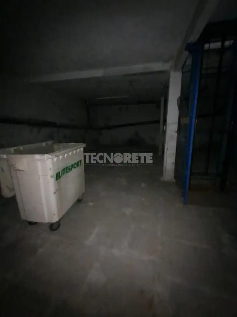 Local comercial en venda a Puente de Vallecas, imagen 24
