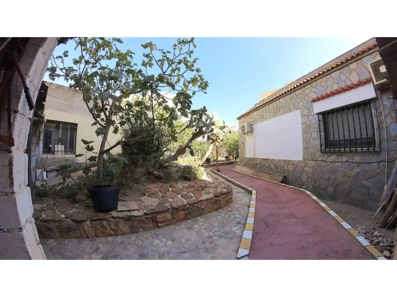 Vista exterior de Casa o xalet en venda en El Ejido amb Calefacció, Jardí privat i Terrassa