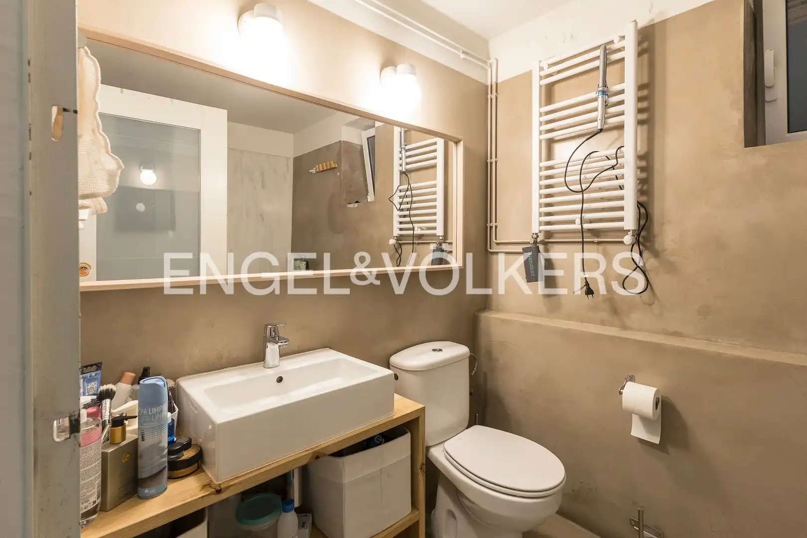 Dúplex en venta en Barcelona con Calefacción, Terraza y Trastero
