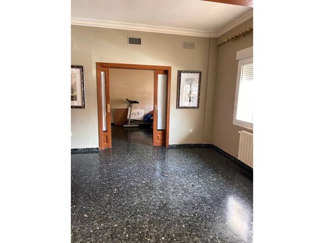 Piso en Venta en Plaza de los Alféreces en Santa Marina