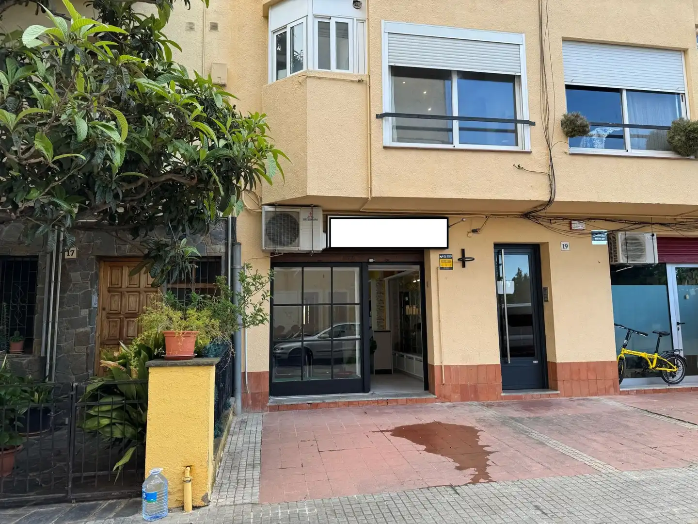 Vista exterior de Local en venda en Sant Antoni de Vilamajor amb Moblat