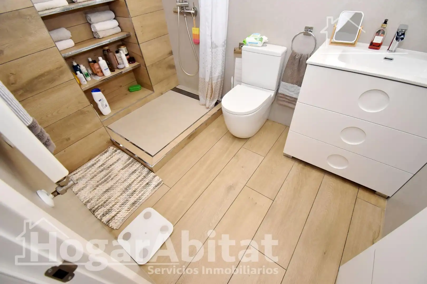 Baño de Ático en venta en Castellón de la Plana / Castelló de la Plana con Aire acondicionado, Calefacción y Terraza