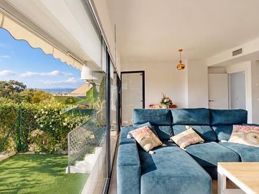 Reihenhaus mit Balkon zum Verkauf in Calle Santa Magdalena