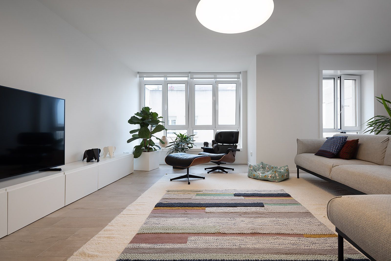 Living room of Flat for sale in A Coruña Capital   with Heating, Parquet flooring and Terrace