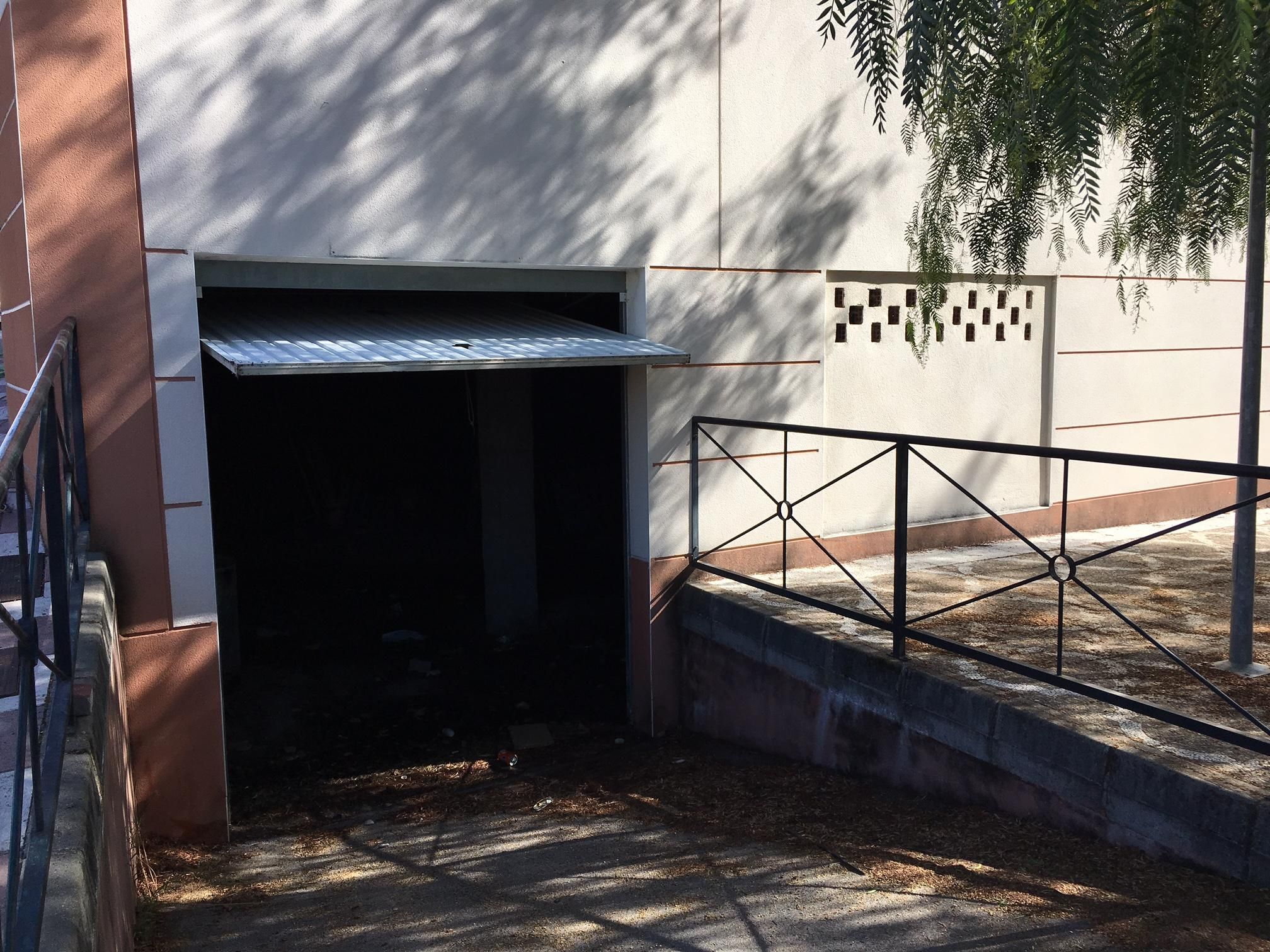 Exterior view of Premises for sale in Arroyomolinos de León  with Heating