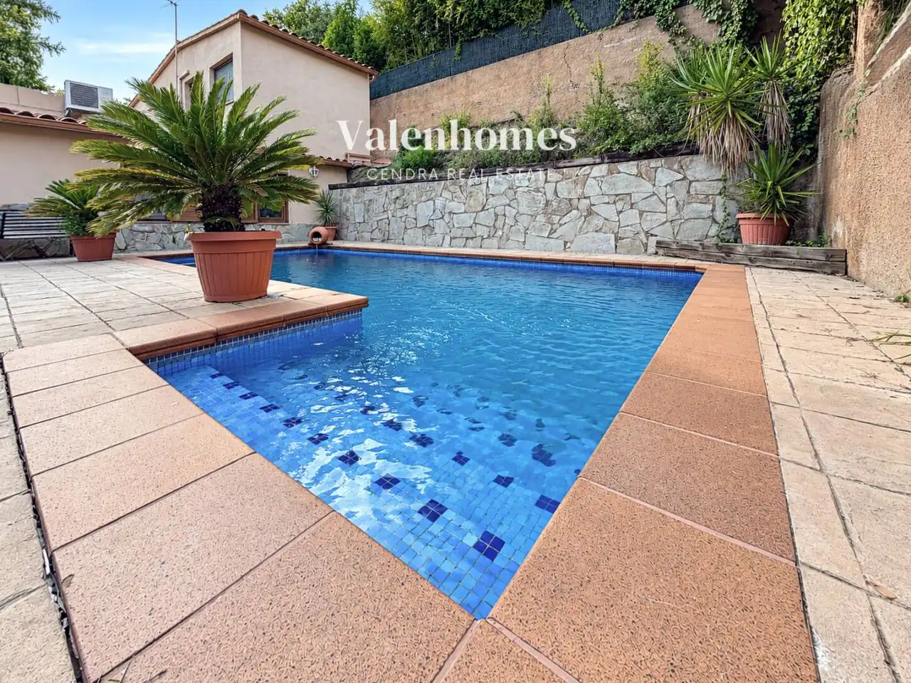Piscina de Casa o chalet en venta en Molins de Rei, Barcelona