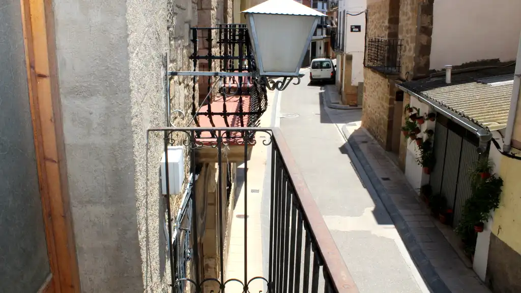 Balcony of Detached homes for sale in Maella
