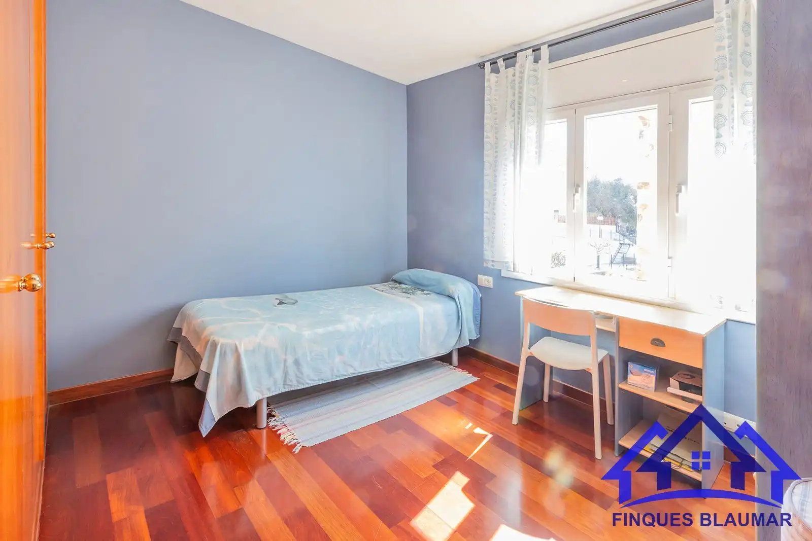 Dormitori de Casa o xalet en venda en Arenys de Mar amb Calefacció, Jardí privat i Terrassa