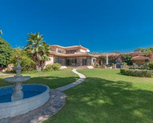 Garden of House or chalet for sale in Estepona  with Air Conditioner, Terrace and Swimming Pool