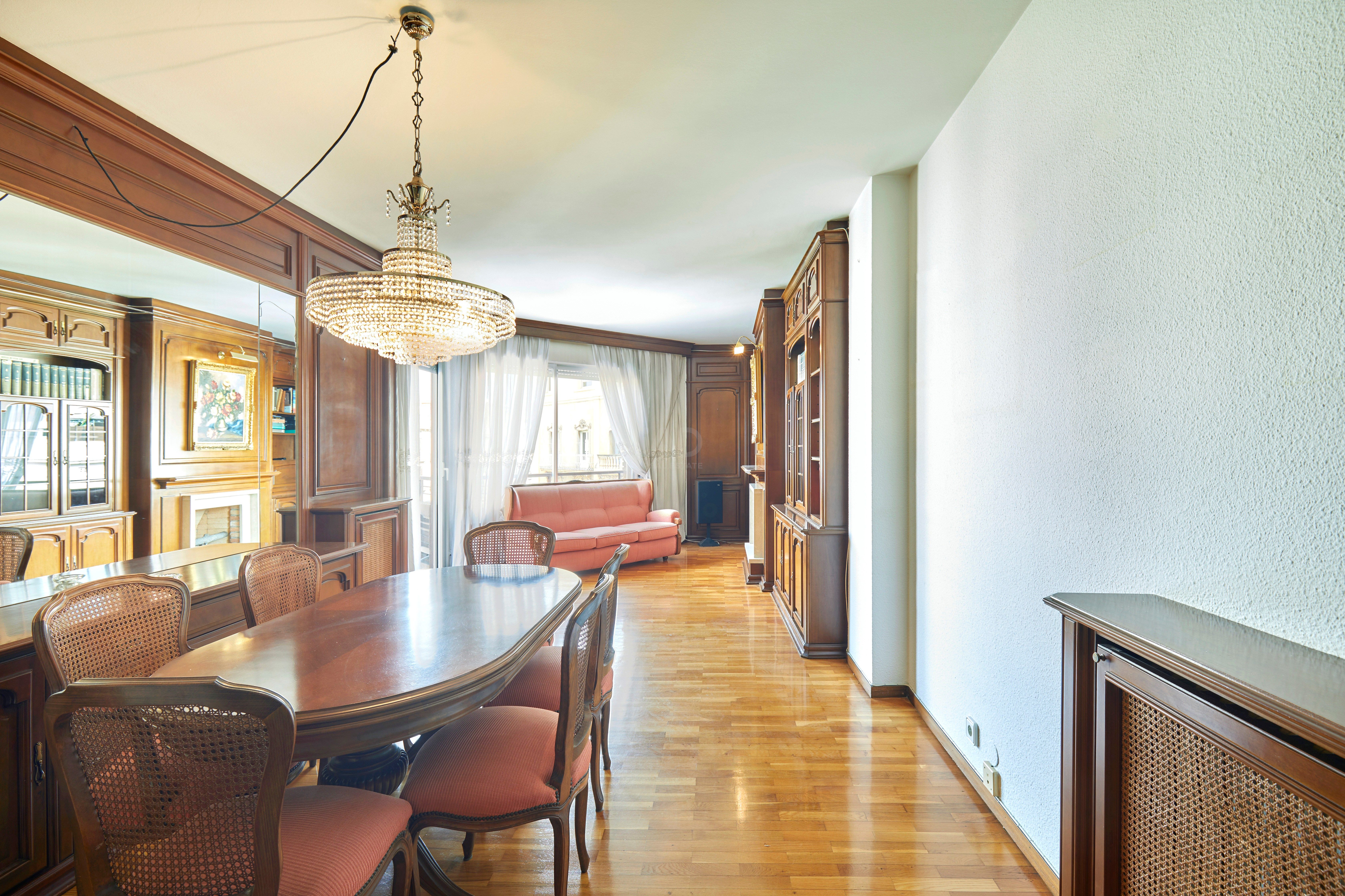 Flat for sale in Dreta de l'Eixample, Eixample
