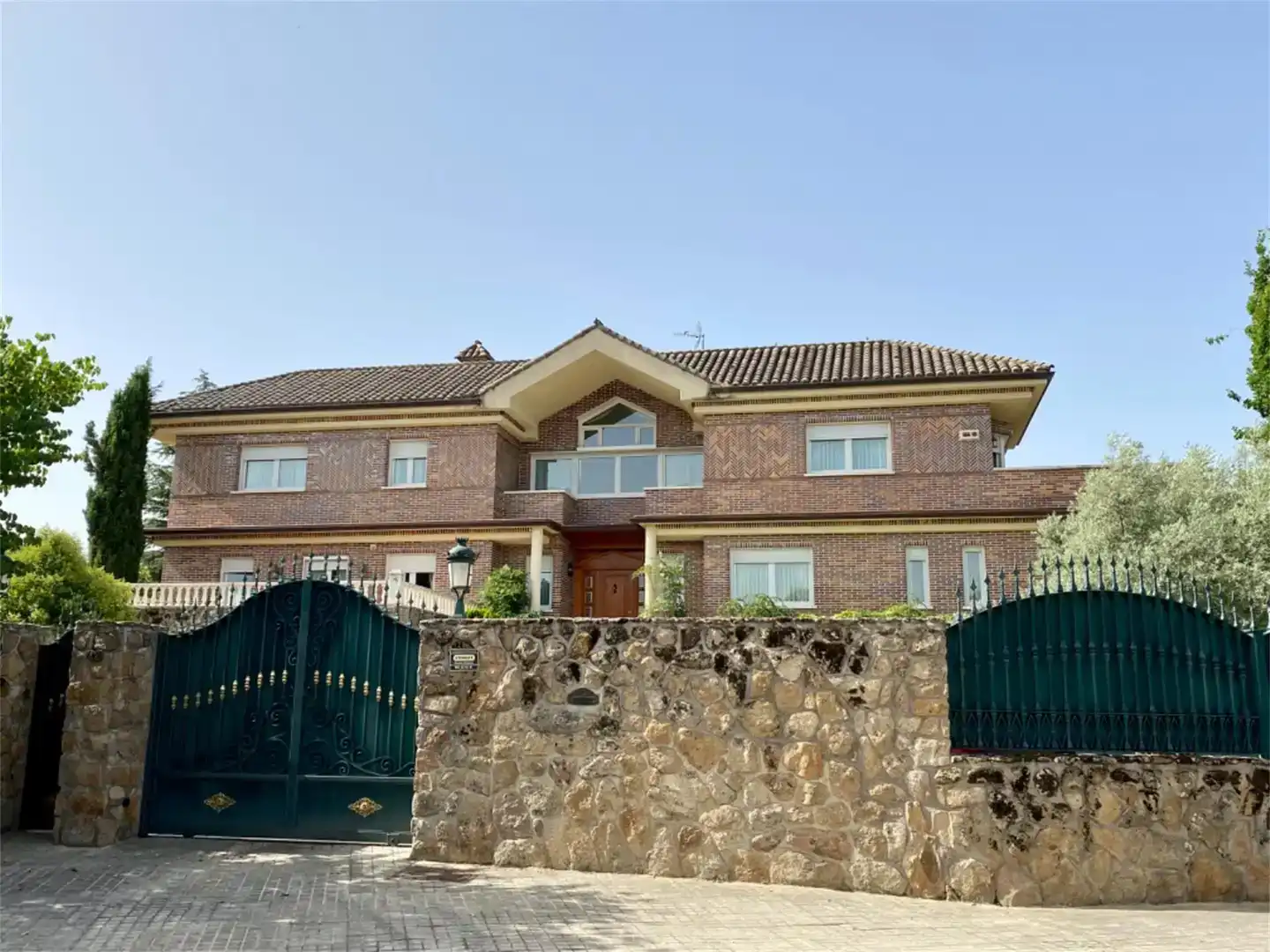 Vista exterior de Pis en venda en Villaviciosa de Odón