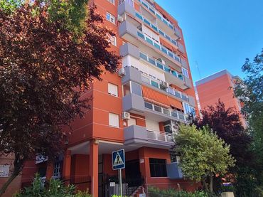 Piso con ascensor en venta en Loranca