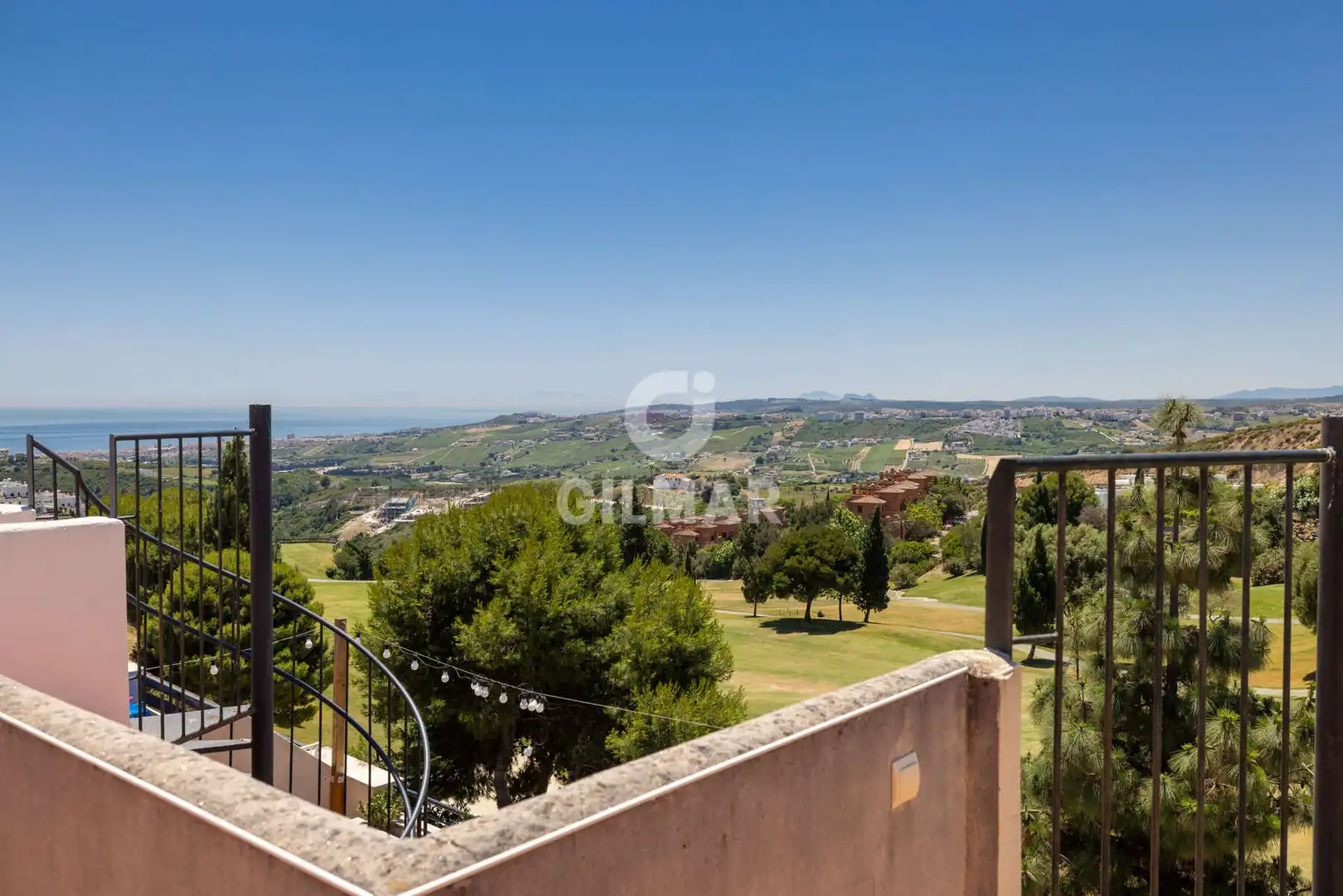 Jardín de Piso en venta en Casares con Jardín privado, Trastero y Piscina