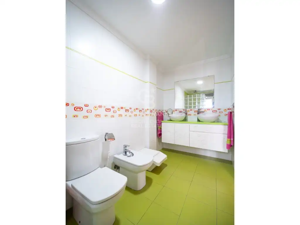 Bathroom of Houses for sale in Oliva  with Air Conditioner, Terrace and Swimming Pool