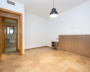Flat for sale in  Granada Capital  with Heating, Terrace and Storage room