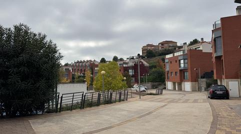 Foto 2 de Casa adosada en venta en Sant Esteve Sesrovires, Barcelona