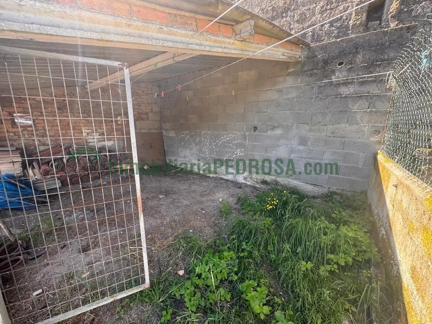 Country house zum Verkauf in Pontevedra Capital  mit Heizung, Privatgarten und Möbliert