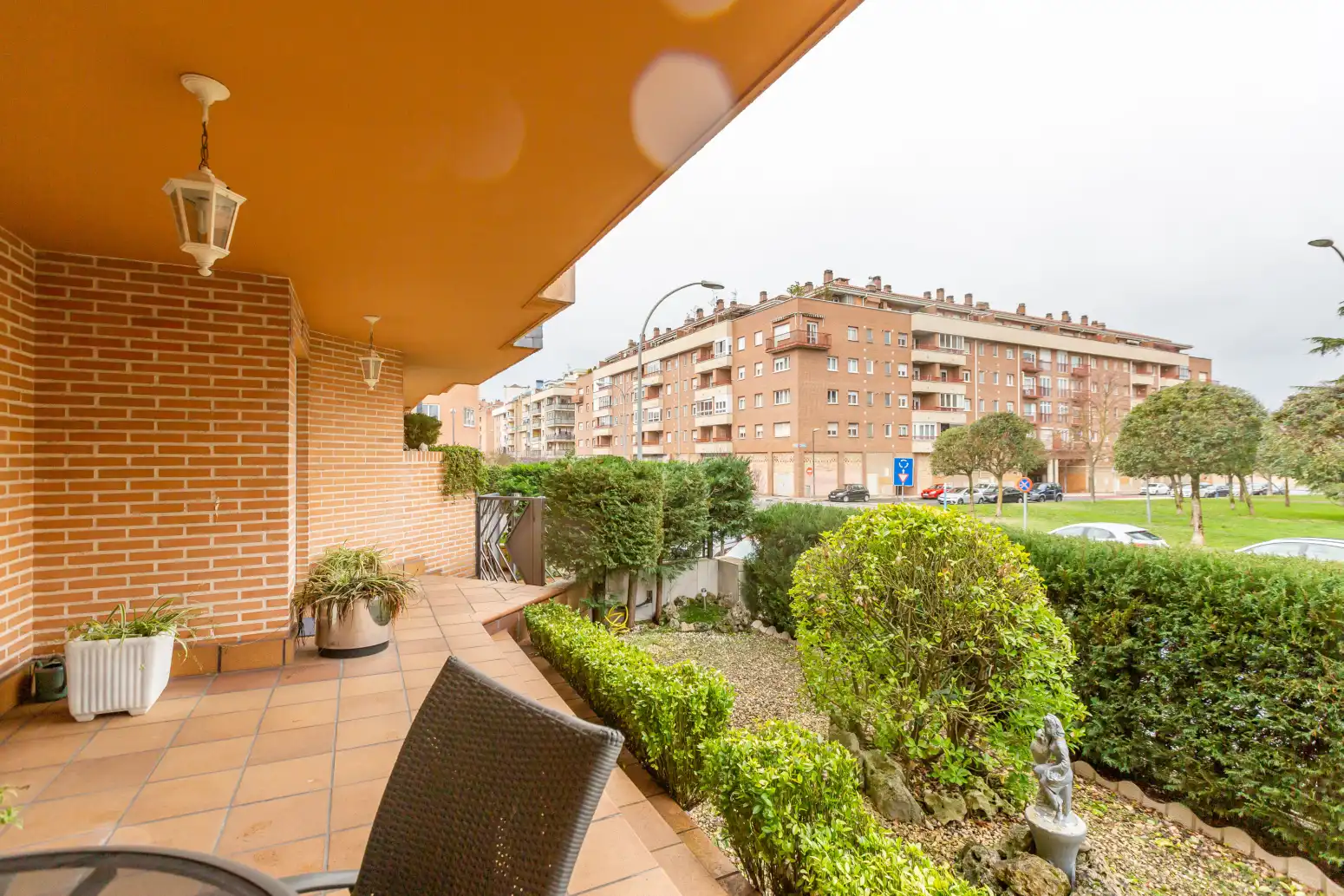 Terraza de Casa adosada en venta en Barañáin / Barañain con Calefacción, Jardín privado y Parquet