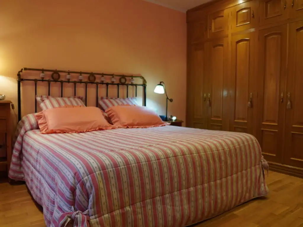 Bedroom of Houses for sale in Bielsa, Huesca