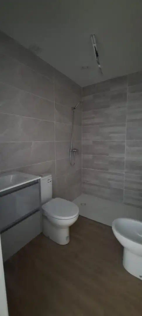 Bathroom of Flat for sale in Málaga  with Air Conditioner, Terrace and Storage room