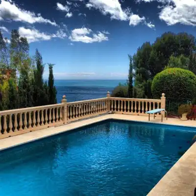 Chalet con piscina en venta en Parque de la Paloma, imagen 2