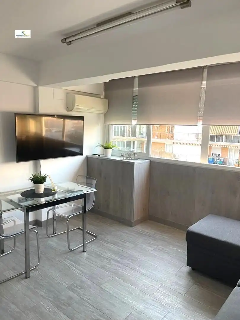 Study for rent in Alicante / Alacant  with Air Conditioner, Furnished and Community pool