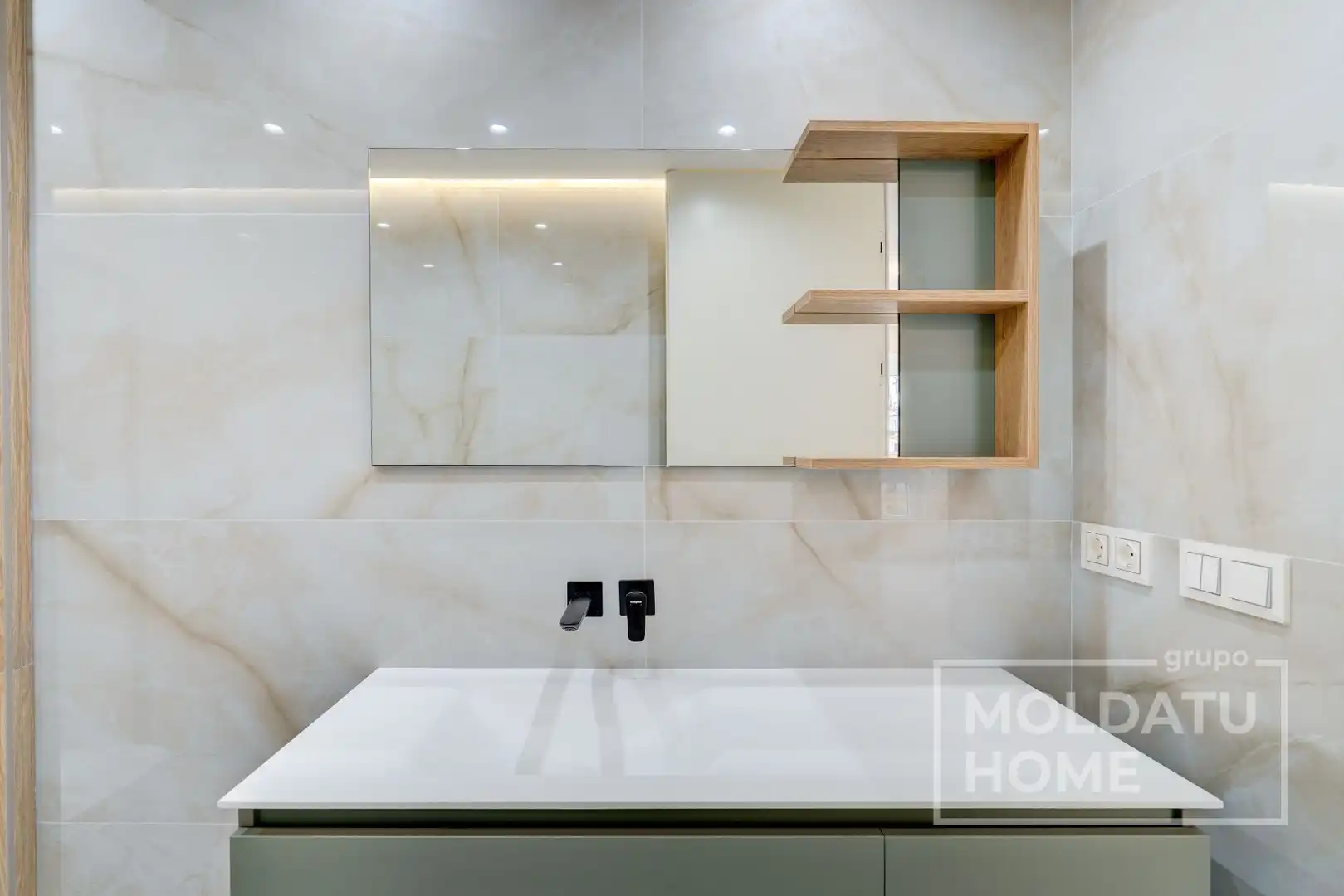 Baño de Apartamento en venta en Donostia - San Sebastián  con Aire acondicionado, Calefacción y Terraza