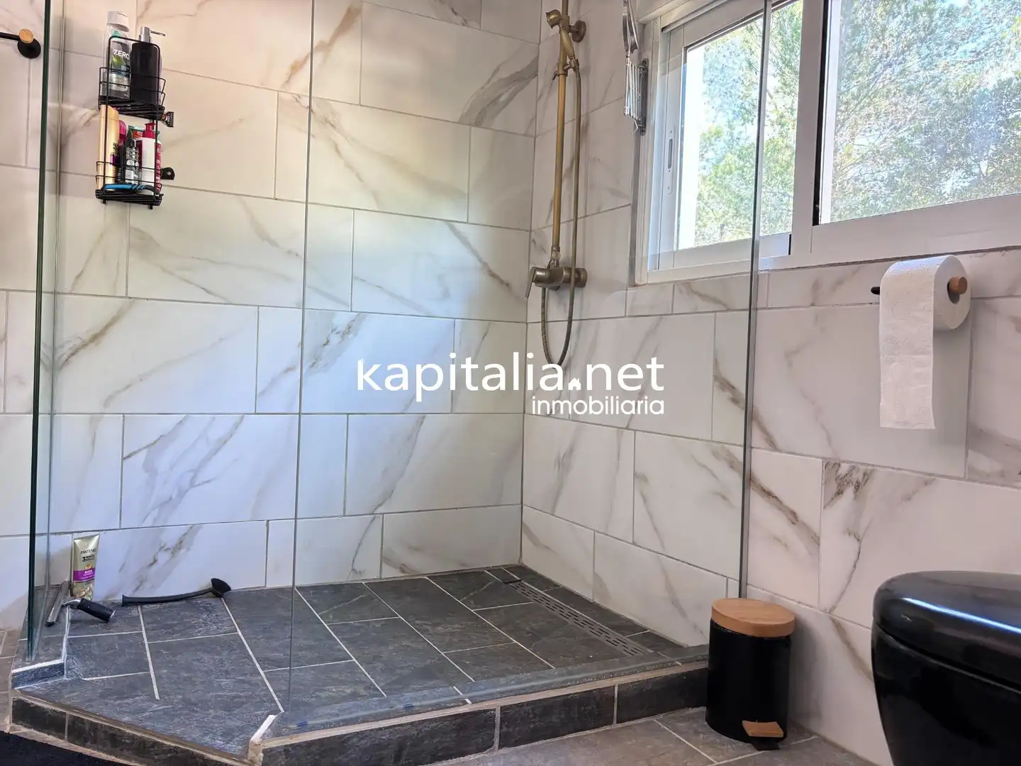 Bathroom of Houses for sale in Quatretonda  with Air Conditioner, Private garden and Terrace