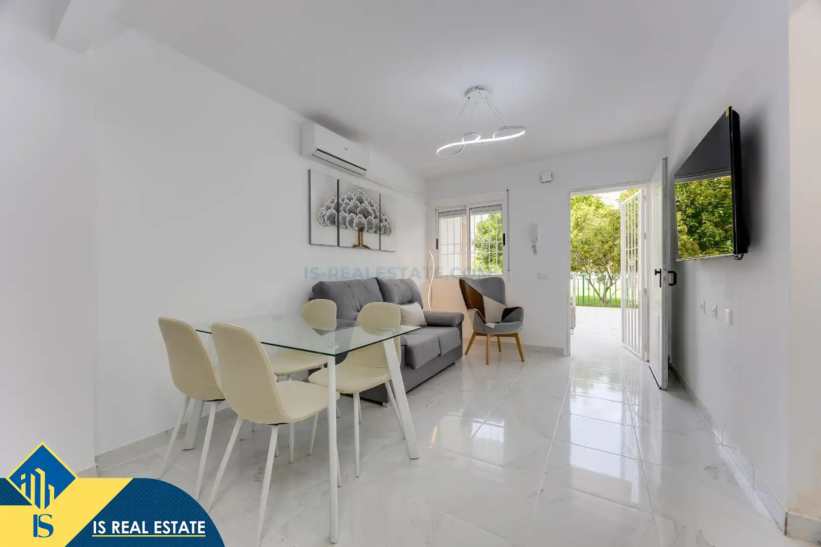 Apartment with pool for sale in Centro