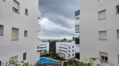 Foto 2 de Apartament en venda a Urbanización Miraflores, Riviera del Sol, Málaga