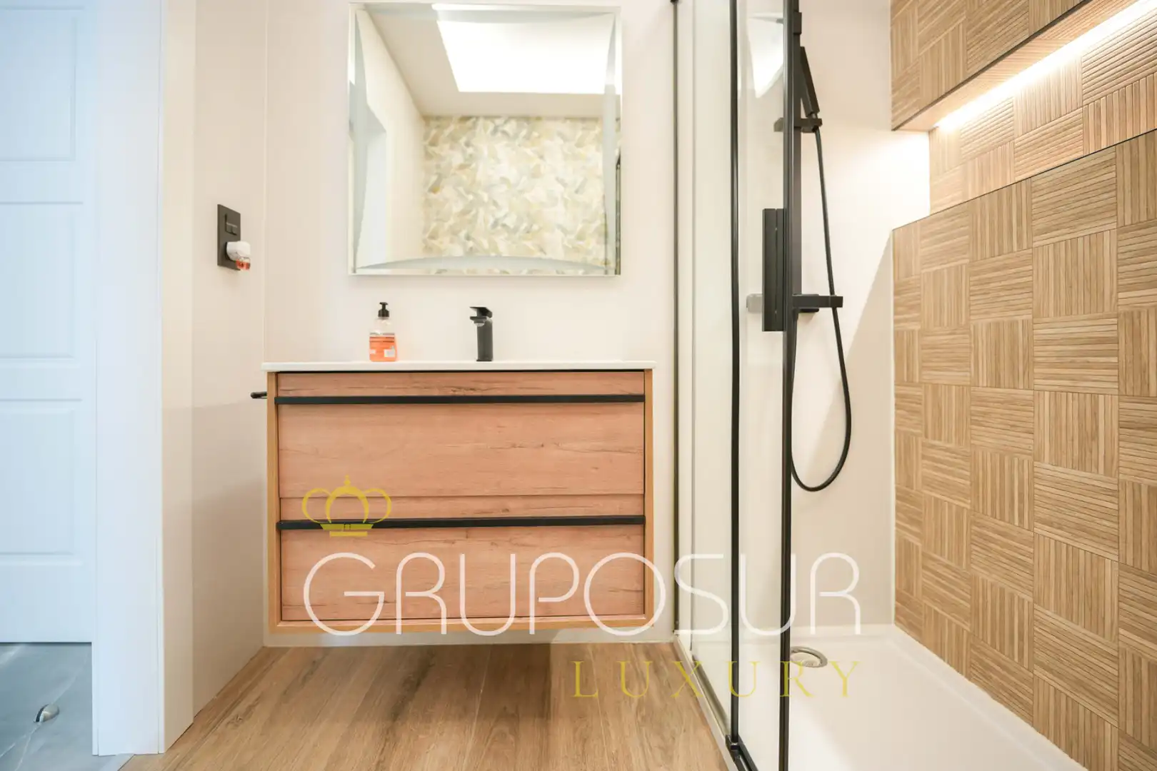 Baño de Casa o chalet en venta en Valladolid con Aire acondicionado, Calefacción y Jardín privado