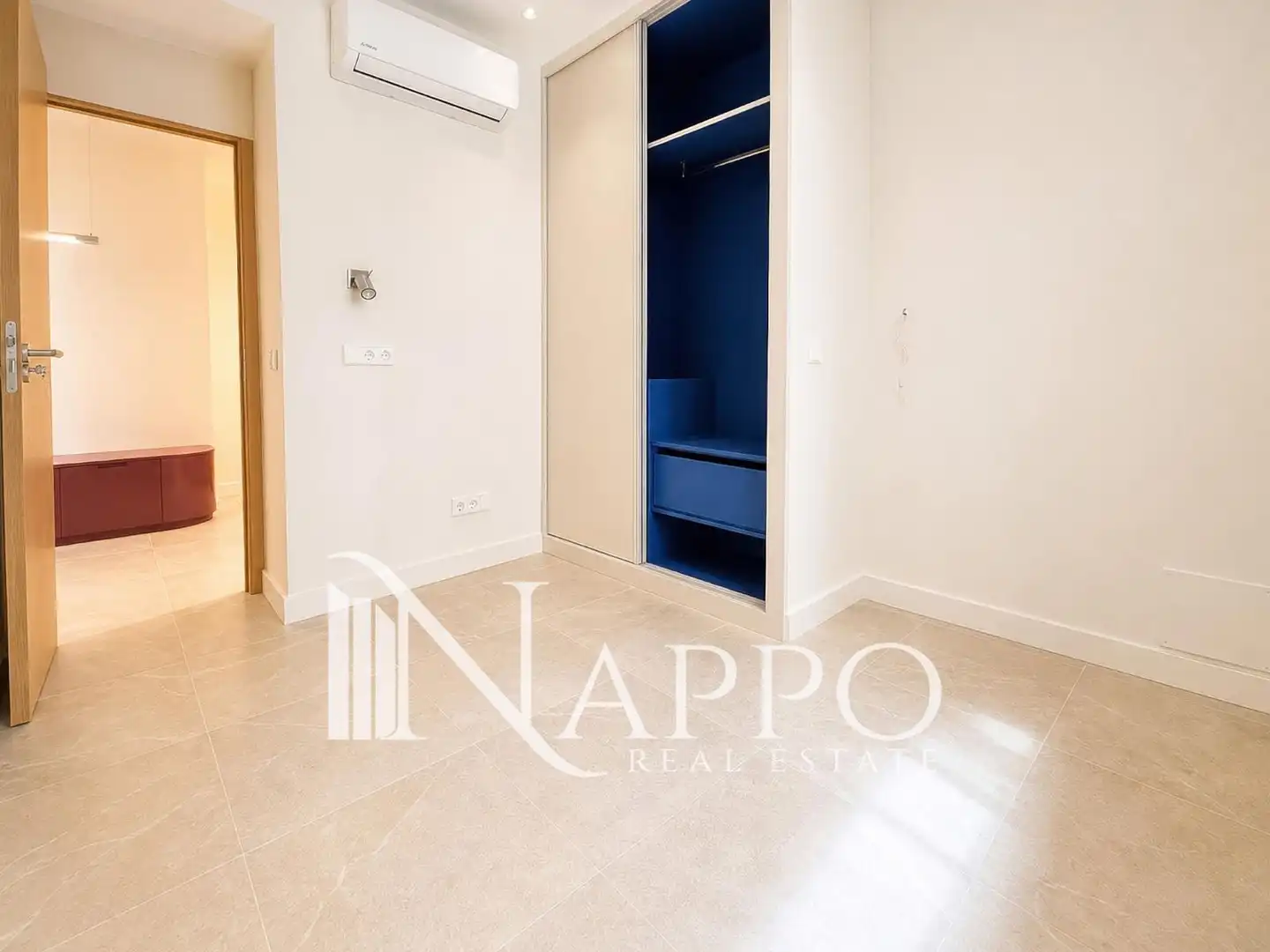 Bedroom of Flat for sale in Madrid  with Air Conditioner, Heating and Oven