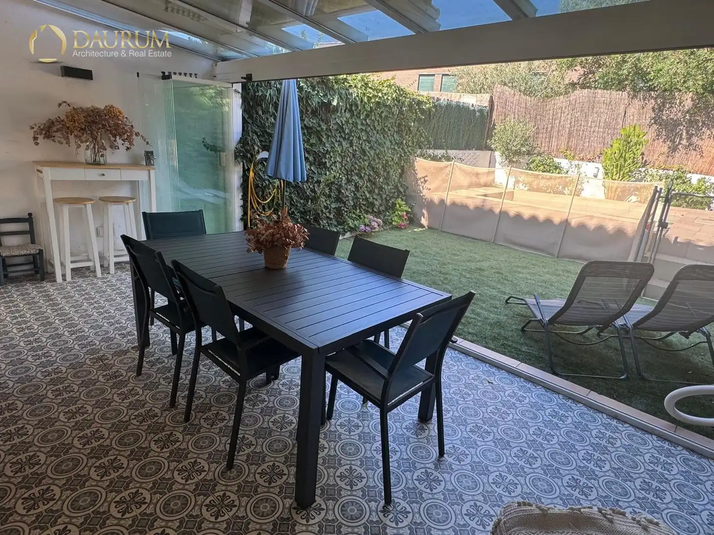 Terraza de Casa adosada en venta en Pozuelo de Alarcón con Aire acondicionado, Calefacción y Jardín privado