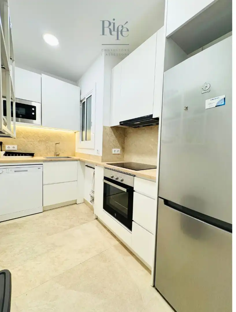 Cuina de Pis en venda en Barcelona amb Aire condicionat, Calefacció i Parquet