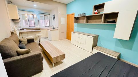 Foto 2 de Apartamento de alquiler en La Trinidad, Málaga Capital