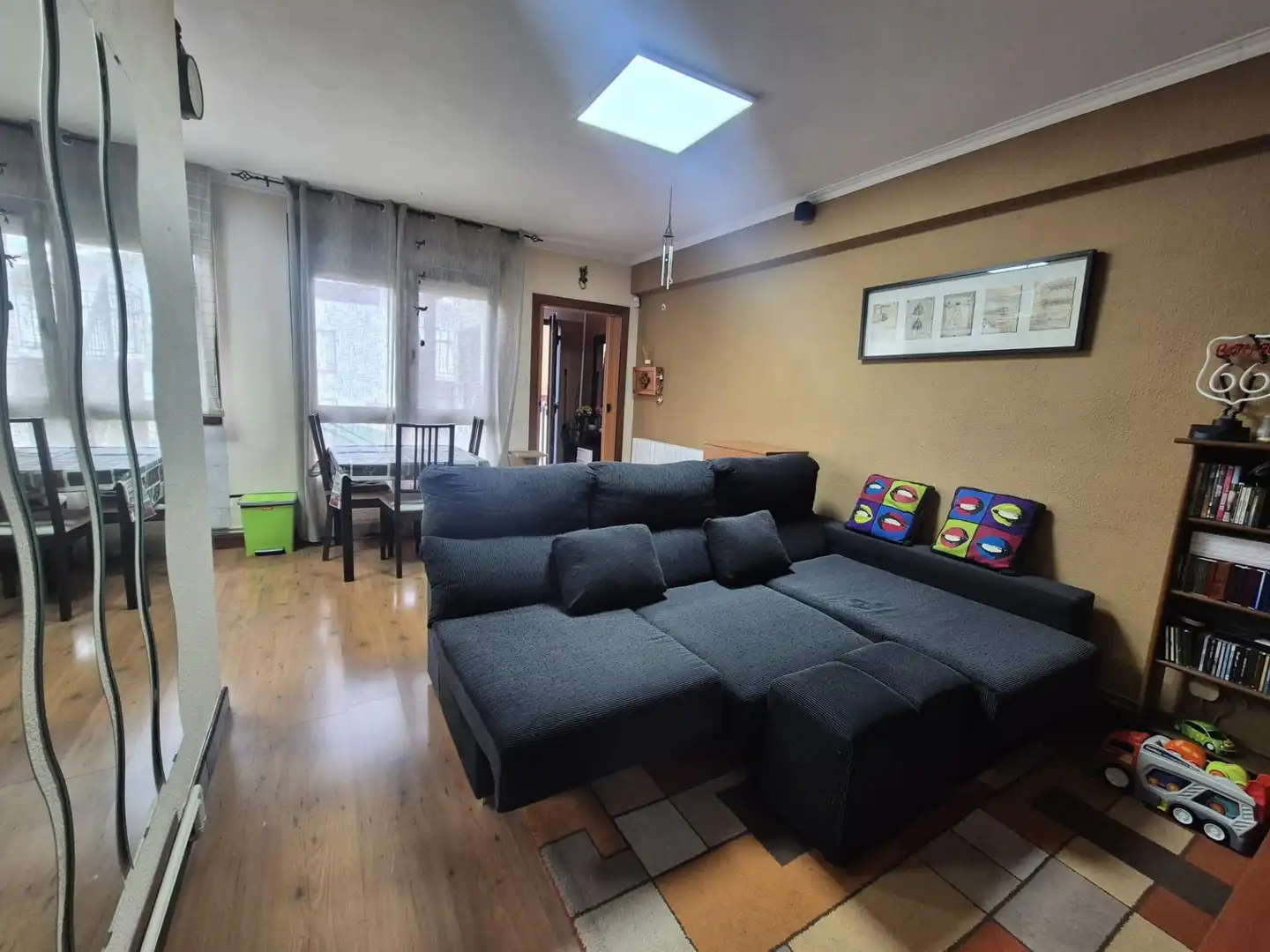 Sala de estar de Apartamento en venta en Valle de Mena con Parquet y Piscina comunitaria