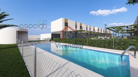 Foto 2 de Casa adosada en venta en Extremadura, 25, Marchamalo, Guadalajara