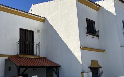Exterior view of Single-family semi-detached for sale in El Viso del Alcor