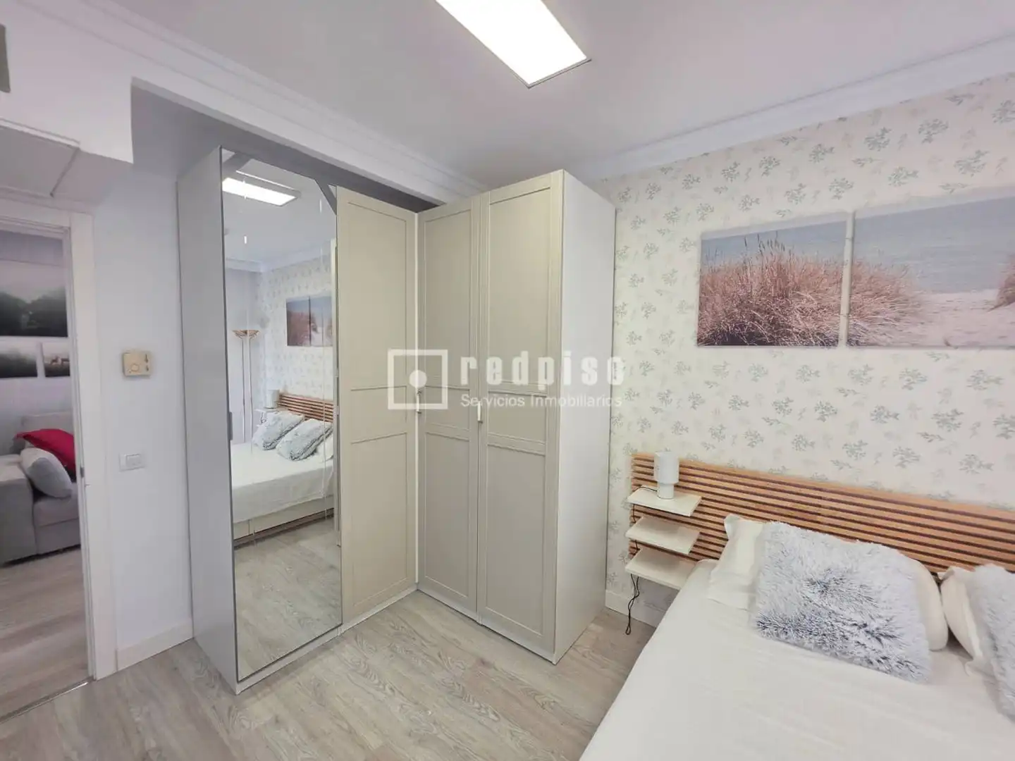 Schlafzimmer von Wohnungen zur Miete in Madrid mit Klimaanlage, Heizung und Terrasse