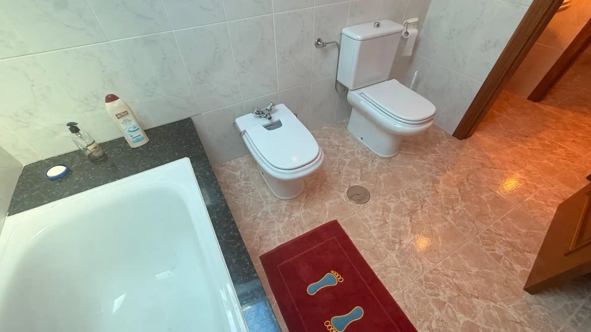 Baño de Casa o chalet en venta en Leiro con Jardín privado, Terraza y Trastero