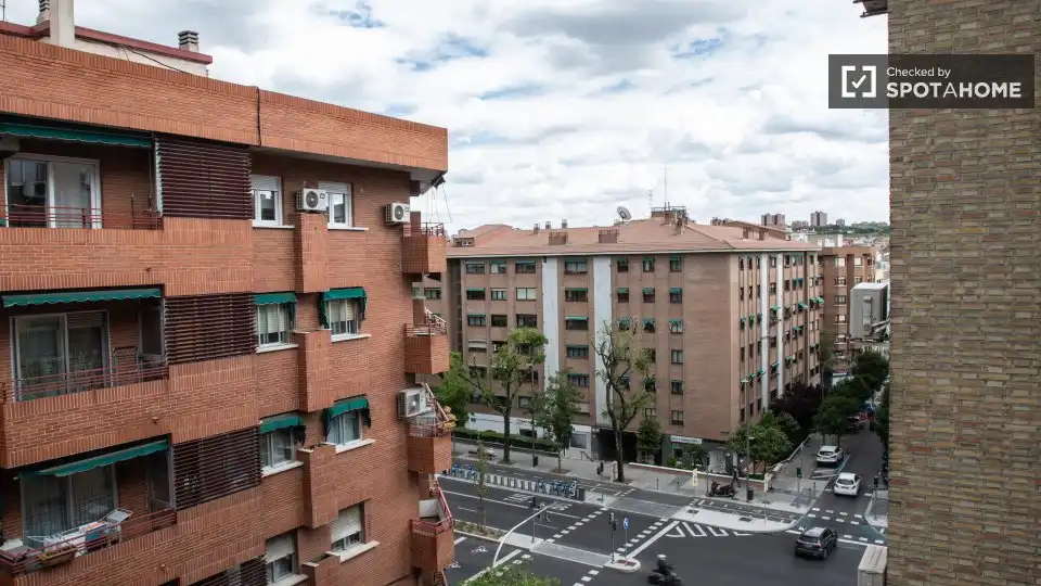 Flat for rent in Adelfas