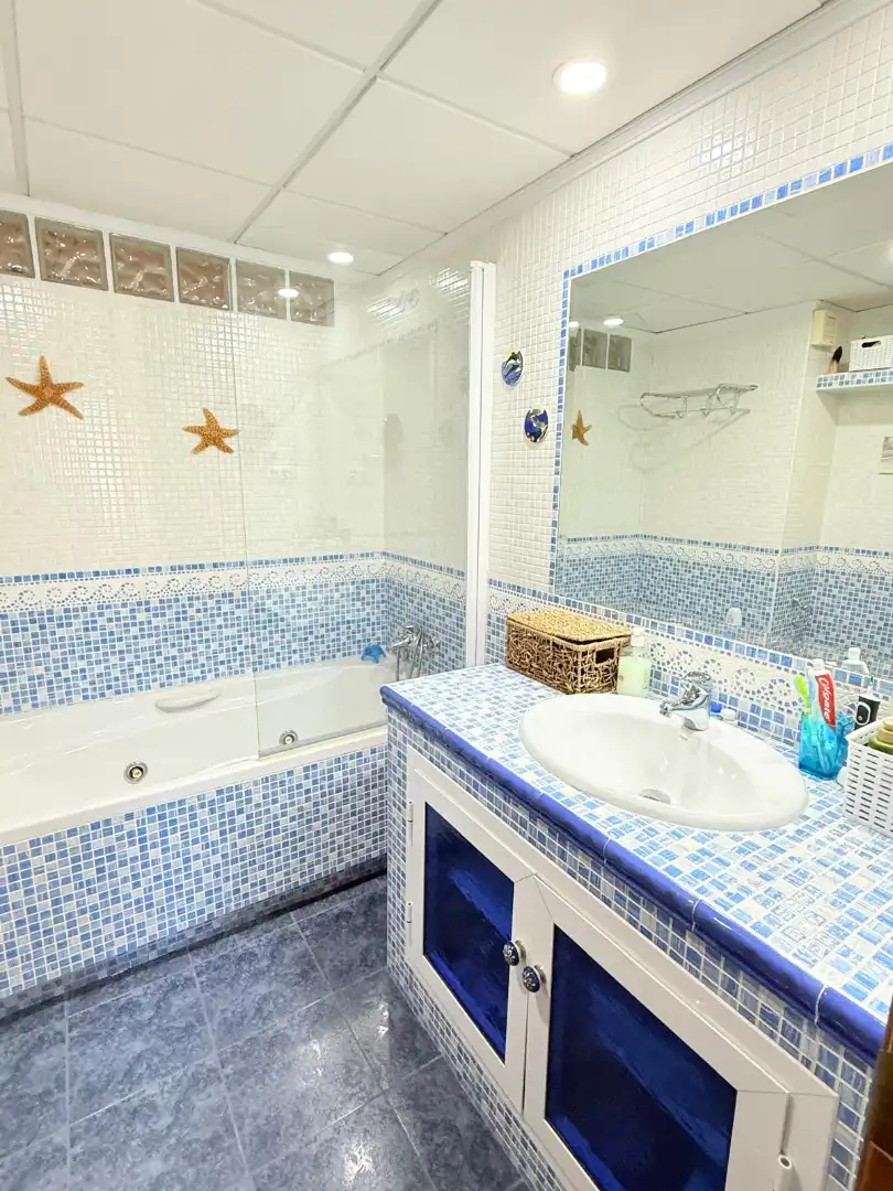 Flat with pool for sale in Ciudad Jardín, imagen 23